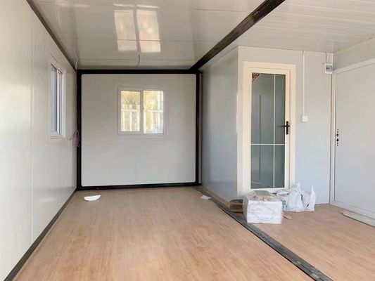 Maison de conteneurs évolutifs en panneau sandwich en acier pour la vie en blanc/gris/noir