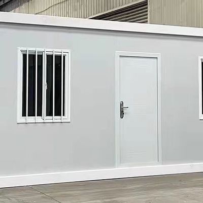 Maison de conteneurs en packs de graisse assemblés