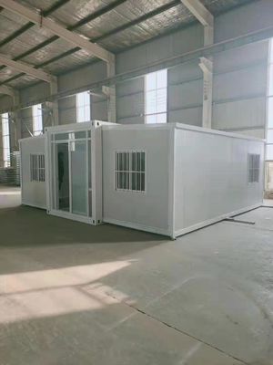 Maison de conteneurs extensible, design moderne et panneau sandwich pour la satisfaction du client