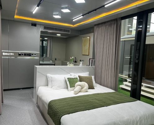 Maison de camping de style capsule spatiale moderne pour hébergement hôtelier