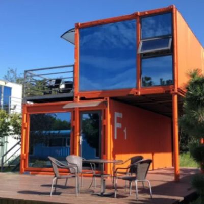 Maison de conteneurs pour le supermarché, atelier hospitalier