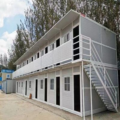 Maison de conteneurs pour le supermarché, atelier hospitalier
