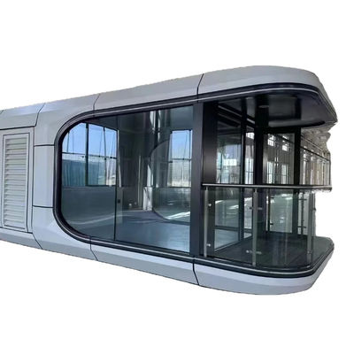 Maison de conteneurs pour une petite capsule spatiale moderne