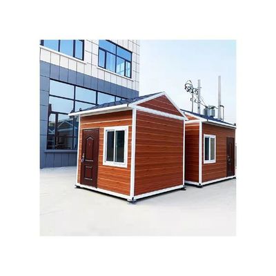 Une petite maison sur roues préfabriquée en acier galvanisé pour économiser de l' espace