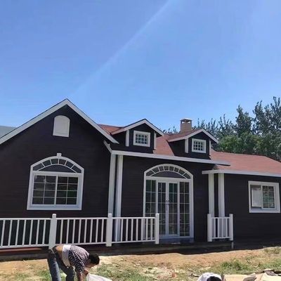 Maison mobile à porte en acier maison modulaire conteneur préfabriqué avec mur rideau en verre