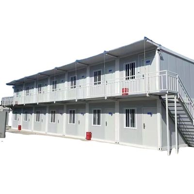 Maison de conteneurs à deux étages moderne
